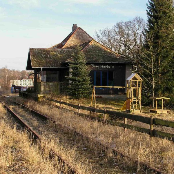 L'ancienne gare dans les années 1990