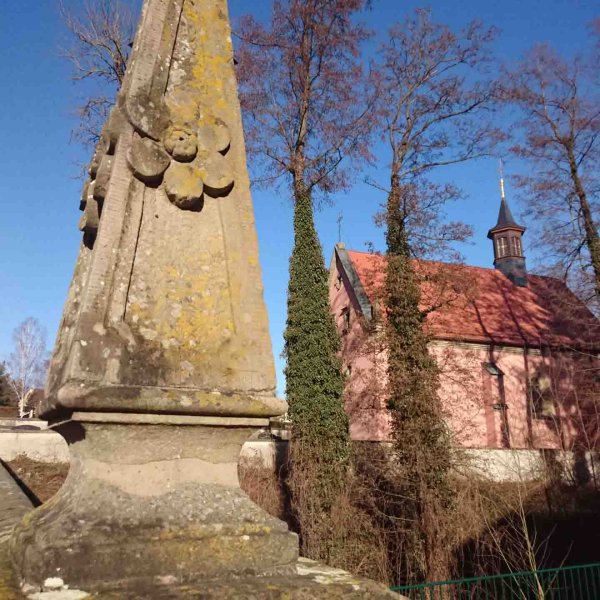 Middle bridge in Burgwindheim - detail with obelisk decoration